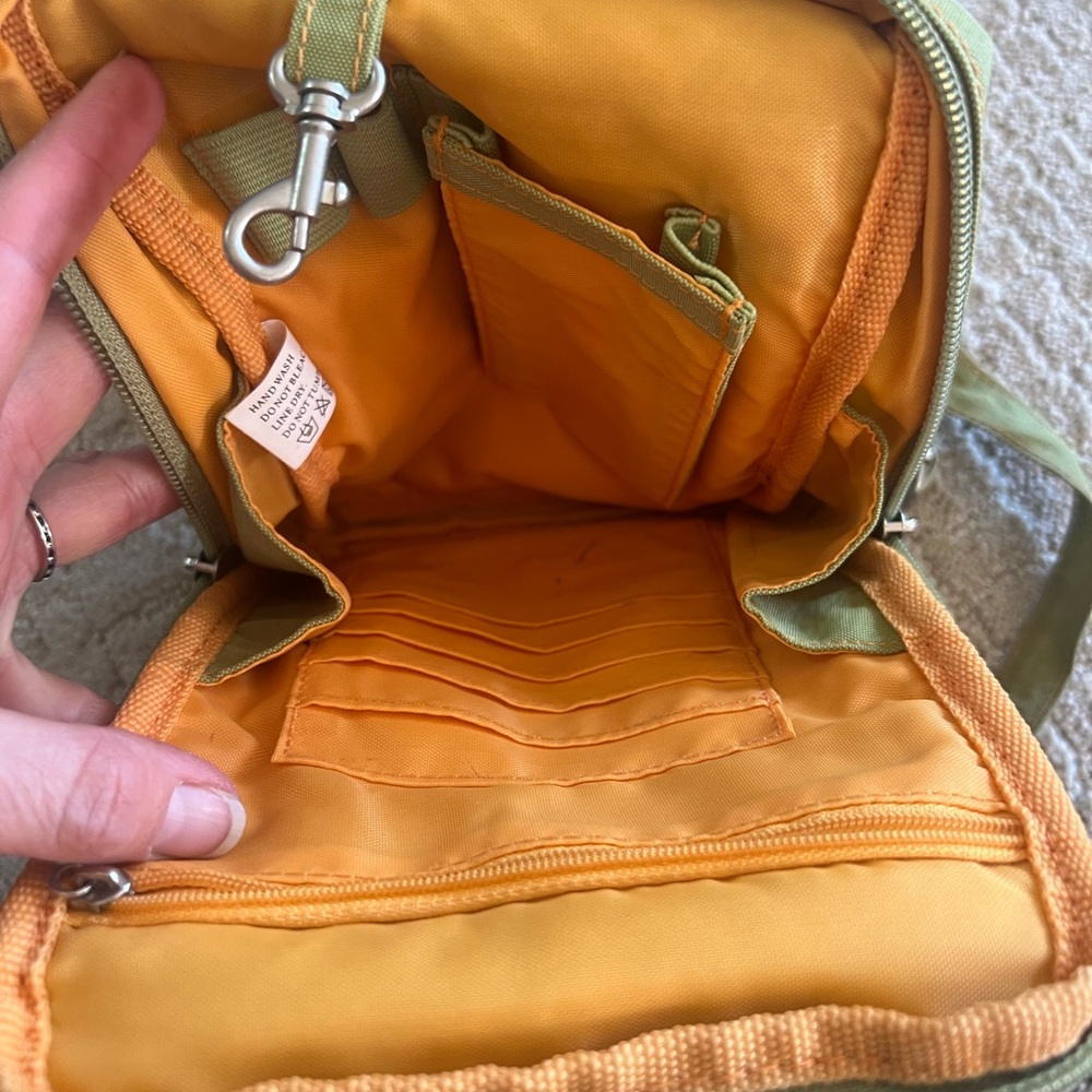 Baggallini City Green Nylon Sling Crossbody Travel Organizer Handbag EUC - Picture 7 of 11